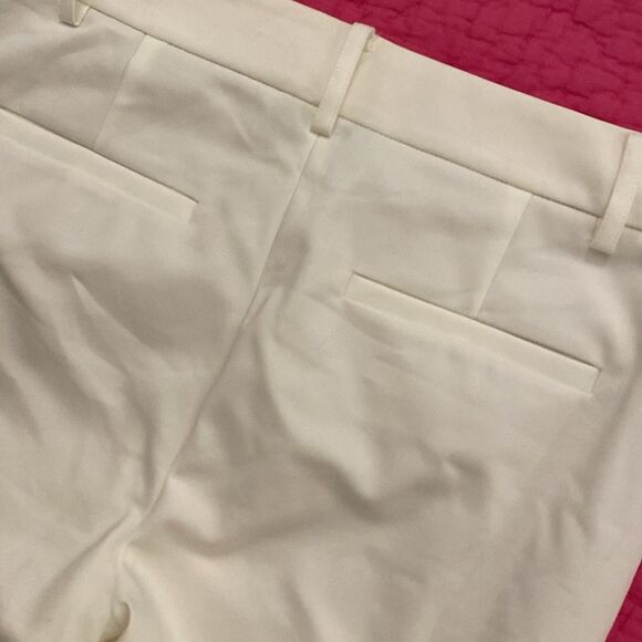 Donna Jaran Cream Ankle-Length Cropped Pants, US2 - Picture 4 of 8